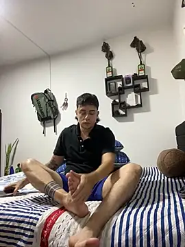 Jaguer2213 online show from November 2025 06:14:01 AM