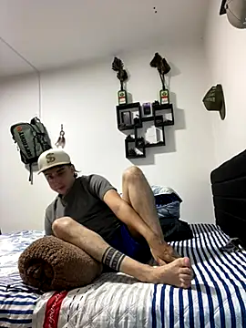 Jaguer2213 online show from November 2025 03:27:01 AM