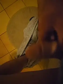 Snapshot of justeadeux chatting on November 2025 03:27:01 AM justeadeux online show from November 2025 03:27:01 AM