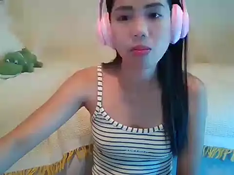 Snapshot of AnnewithanE chatting on September 2025 03:39:02 AM AnnewithanE online show from September 2025 03:39:02 AM