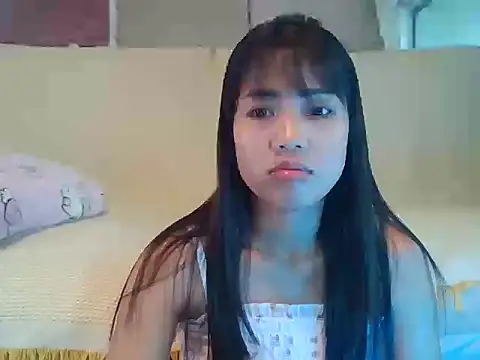 Snapshot of AnnewithanE chatting on October 2025 01:38:01 AM AnnewithanE online show from October 2025 01:38:01 AM