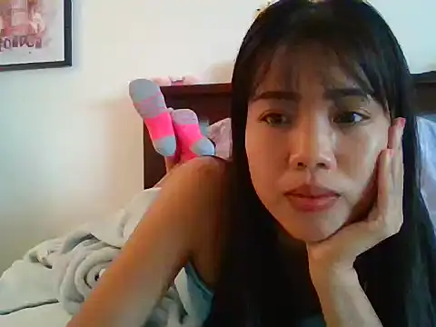 Snapshot of AnnewithanE chatting on October 2025 03:36:02 AM AnnewithanE online show from October 2025 03:36:02 AM