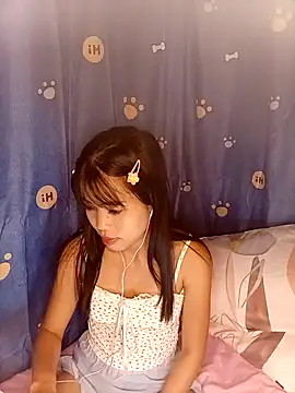 Snapshot of AnnewithanE chatting on October 2025 09:15:02 PM AnnewithanE online show from October 2025 09:15:02 PM