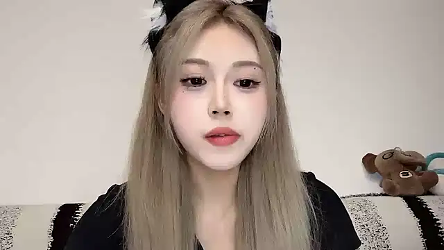 Snapshot of XingKongCOCO-107 chatting on October 2025 11:30:01 AM XingKongCOCO-107 online show from October 2025 11:30:01 AM