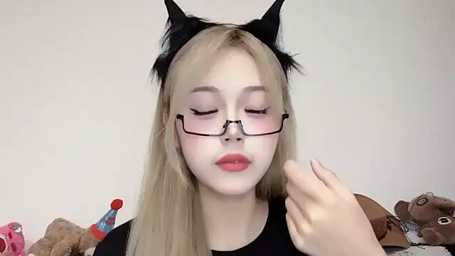 Snapshot of XingKongCOCO-107 chatting on October 2025 11:32:02 AM XingKongCOCO-107 online show from October 2025 11:32:02 AM