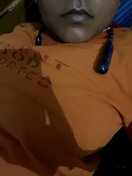 Snapshot of WildKavya chatting on September 2025 04:39:01 PM WildKavya online show from September 2025 04:39:01 PM