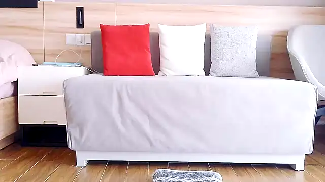 Tianxin6 online show from September 2025 12:15:01 AM