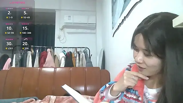 Snapshot of Monice1314 chatting on December 2025 01:16:01 PM Monice1314 online show from December 2025 01:16:01 PM