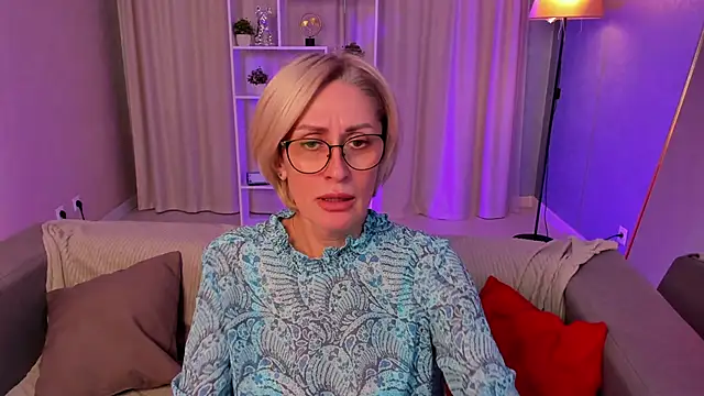 Snapshot of PamellaMurphy chatting on October 2025 08:29:02 AM PamellaMurphy online show from October 2025 08:29:02 AM