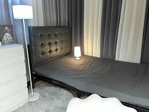 Blaire Samantha online show from November 2025 04:23:01 AM