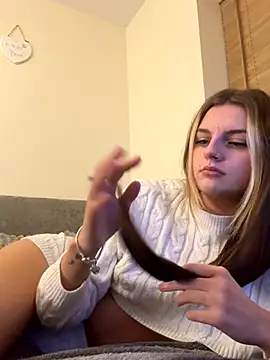 Summer21k online show from November 2025 10:45:02 PM