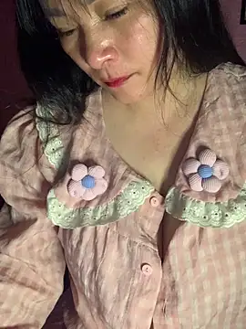 Star-sweet online show from December 2025 04:01:02 PM