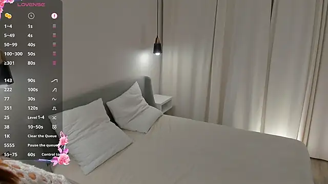 SirenaOstrem online show from October 2025 01:07:02 AM