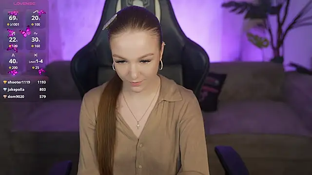 Ella 054 online show from March 2026 11:33:01 PM