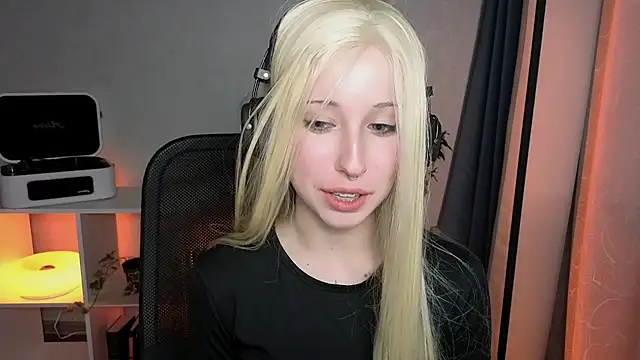 YukiMisa online show from April 2026 05:46:01 PM