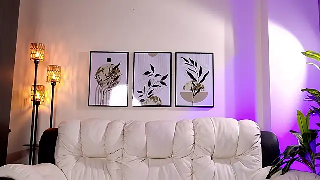 Violeta Foxz online show from March 2026 07:54:02 PM