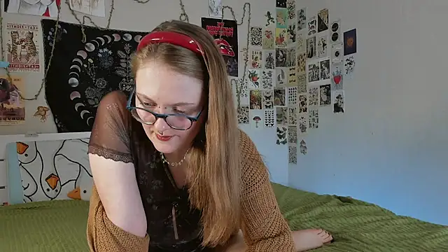 Snapshot of WonderConnie1 chatting on September 2025 06:02:01 PM WonderConnie1 online show from September 2025 06:02:01 PM