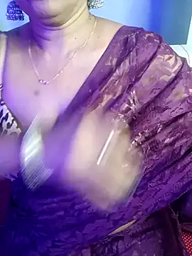 Snapshot of monaa-darling chatting on November 2025 05:45:02 PM monaa-darling online show from November 2025 05:45:02 PM