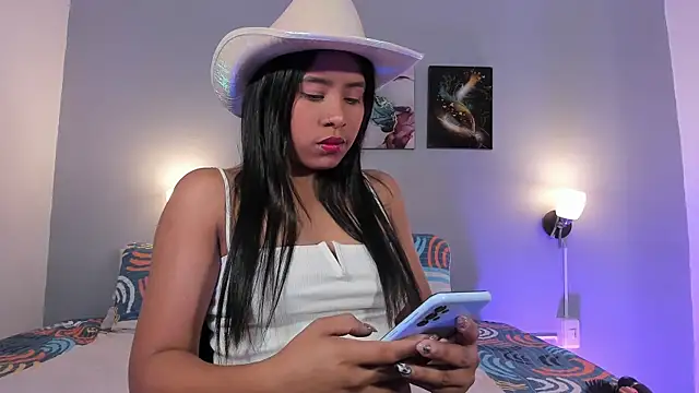 SophieW1 online show from November 2025 12:16:01 PM