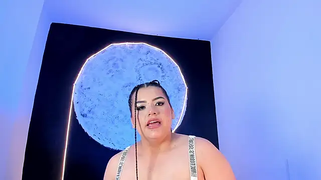 Snapshot of ScarletMoon1_ chatting on October 2025 09:11:01 PM ScarletMoon1  online show from October 2025 09:11:01 PM