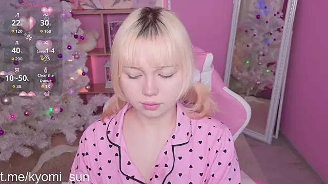 Kyomi Sun online show from December 2025 09:54:01 PM