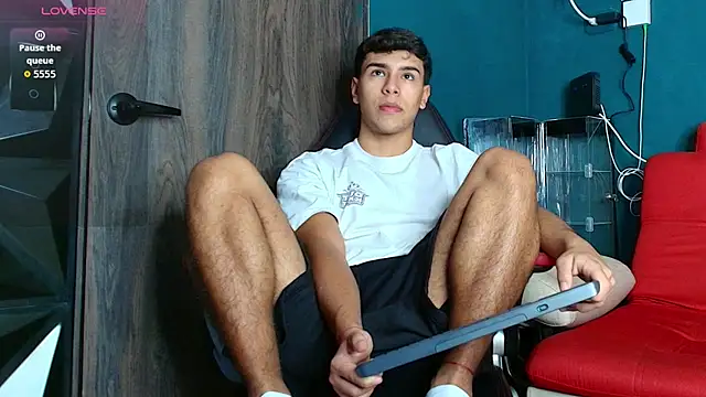 Snapshot of CHR58_ chatting on December 2025 09:54:02 PM CHR58 online show from December 2025 09:54:02 PM