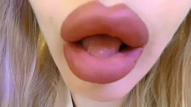 Politeeliza online show from May 2026 08:05:01 PM