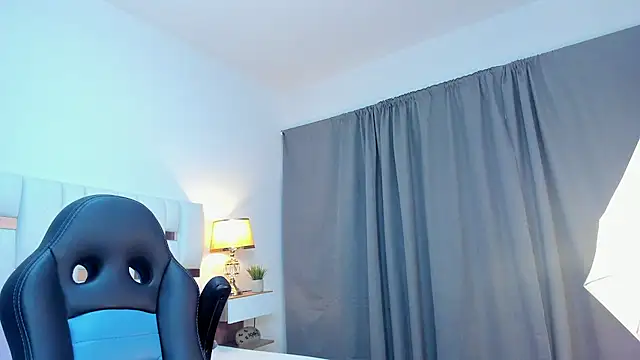 iamCharlotte19 online show from July 2026 07:45:01 PM