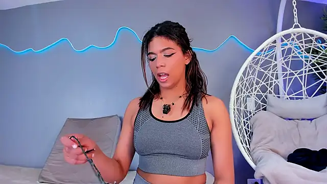 Snapshot of AlinaSweett_ chatting on November 2025 03:12:02 PM AlinaSweett online show from November 2025 03:12:02 PM