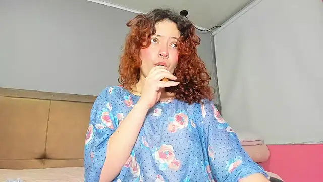 SamLuxuri online show from October 2025 01:28:01 AM