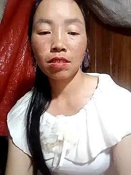 Snapshot of hera-00 chatting on October 2025 12:28:02 PM hera-00 online show from October 2025 12:28:02 PM