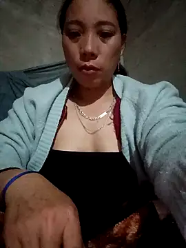 Snapshot of Phuong_xxx chatting on December 2025 03:06:01 PM Phuong xxx online show from December 2025 03:06:01 PM