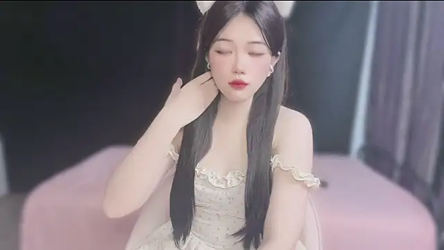 Snapshot of Sparkly_Candy chatting on September 2025 02:35:01 AM Sparkly Candy online show from September 2025 02:35:01 AM