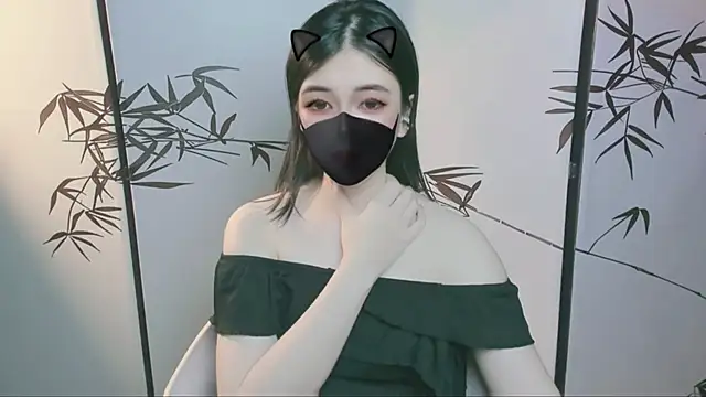 Snapshot of Sparkly_Candy chatting on November 2025 03:01:01 PM Sparkly Candy online show from November 2025 03:01:01 PM