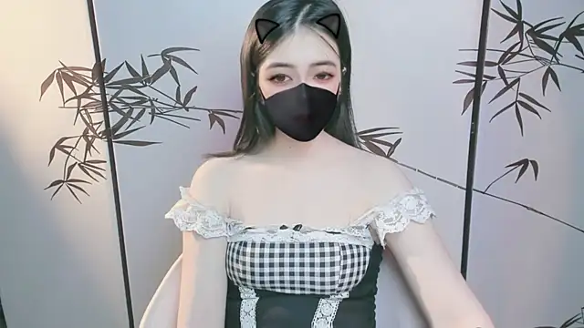 Snapshot of Sparkly_Candy chatting on November 2025 02:18:01 PM Sparkly Candy online show from November 2025 02:18:01 PM