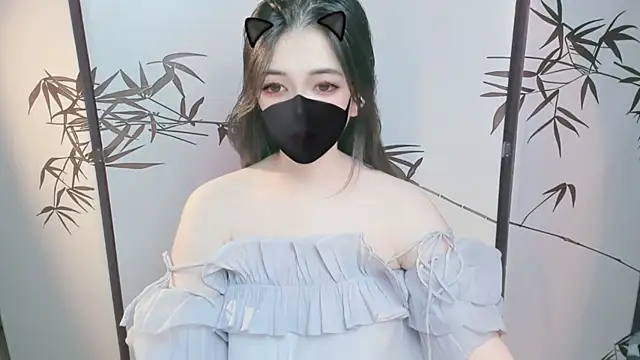 Snapshot of Sparkly_Candy chatting on November 2025 09:45:01 AM Sparkly Candy online show from November 2025 09:45:01 AM