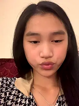 Snapshot of -Lie-06 chatting on September 2025 11:26:01 AM -Lie-06 online show from September 2025 11:26:01 AM