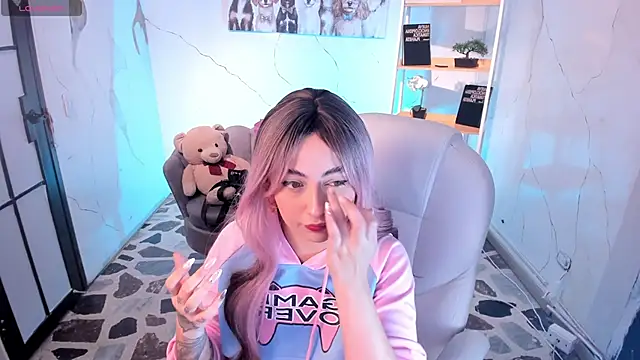 Snapshot of SarahCastro1_ chatting on October 2025 04:46:02 AM SarahCastro1 online show from October 2025 04:46:02 AM