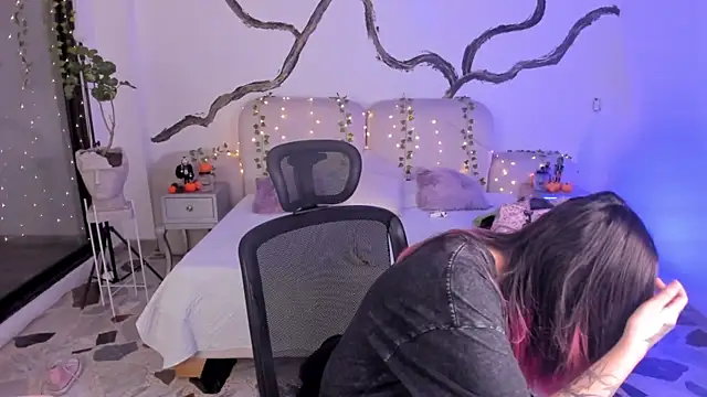 Snapshot of SarahCastro1_ chatting on October 2025 04:59:01 AM SarahCastro1 online show from October 2025 04:59:01 AM