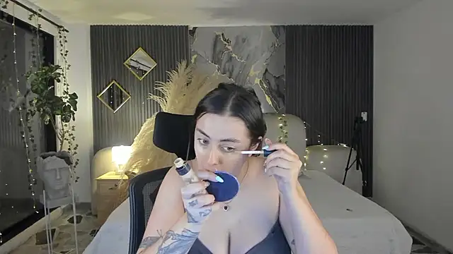 SarahCastro1  online show from March 2026 03:58:02 AM