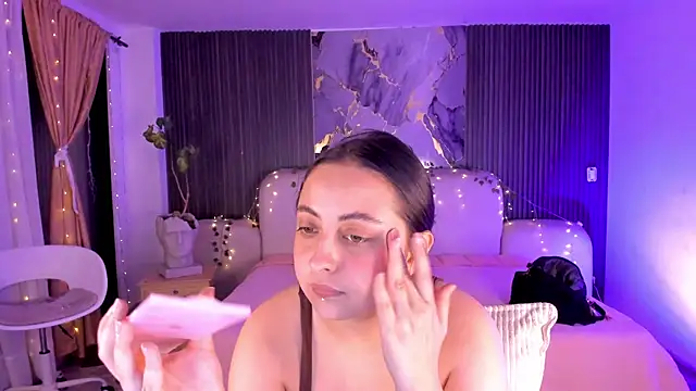 SarahCastro1  online show from July 2026 04:04:01 AM