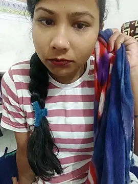 Vaani Cutie online show from October 2025 02:10:01 AM