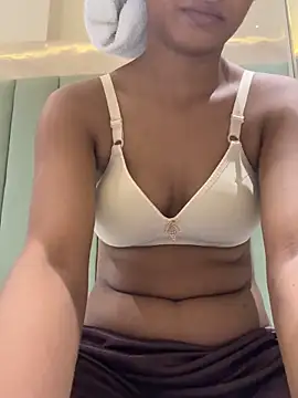 Snapshot of HeerStd chatting on October 2025 07:12:01 AM HeerStd online show from October 2025 07:12:01 AM