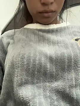 Snapshot of HeerStd chatting on November 2025 03:18:02 AM HeerStd online show from November 2025 03:18:02 AM