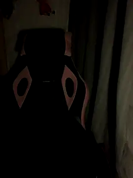 Snapshot of 1986fra chatting on September 2025 09:44:02 AM 1986fra online show from September 2025 09:44:02 AM