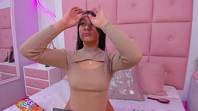 Snapshot of DaisySnugs1 chatting on October 2025 12:06:02 PM DaisySnugs1 online show from October 2025 12:06:02 PM