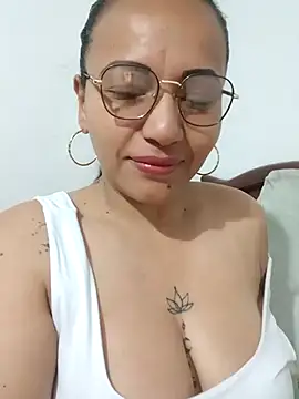 agatha sluttylatina online show from February 2026 09:13:01 AM