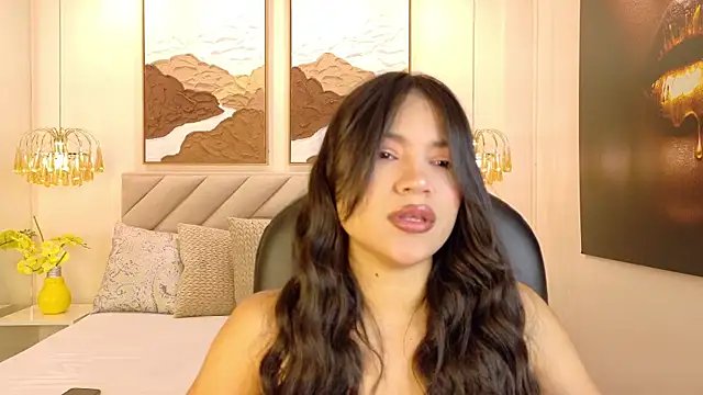 Snapshot of kendalFox_ chatting on October 2025 12:15:01 PM kendalFox online show from October 2025 12:15:01 PM