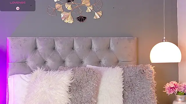 kendalFox  online show from March 2026 12:51:01 AM