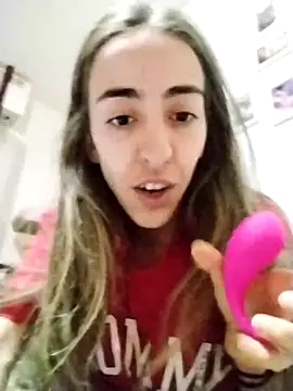 Snapshot of BarbiieeMiauh chatting on September 2025 01:03:01 PM BarbiieeMiauh online show from September 2025 01:03:01 PM